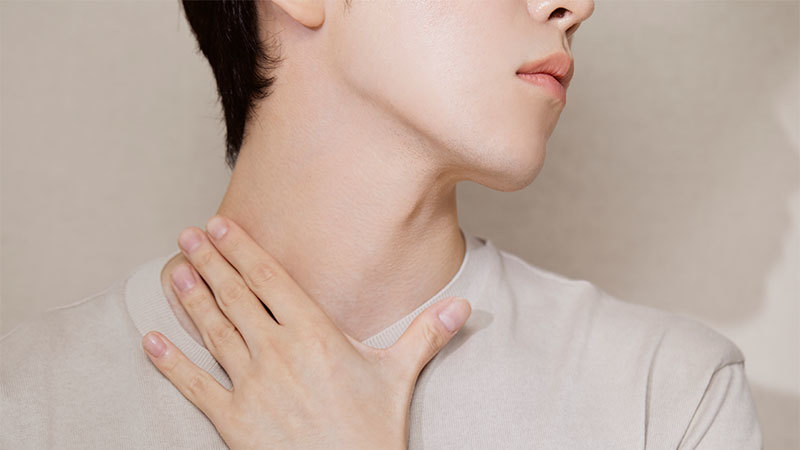 <span class='eng'>JEONGEUP JIN ENT CLINIC</span><br/><b>후두염</b>이란?